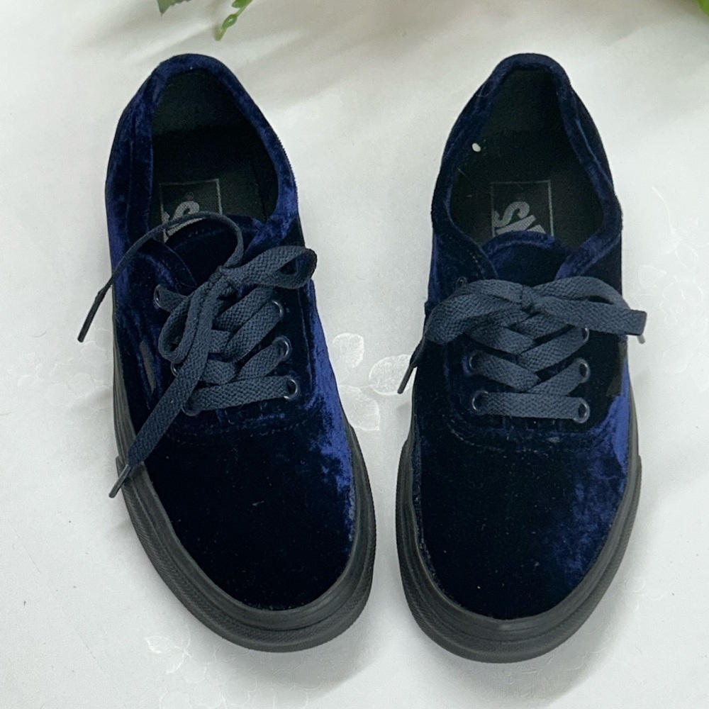 Navy Blue Velvet Lace-Up Sneakers